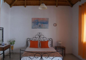 MARIA 'S LITTLE HOUSE